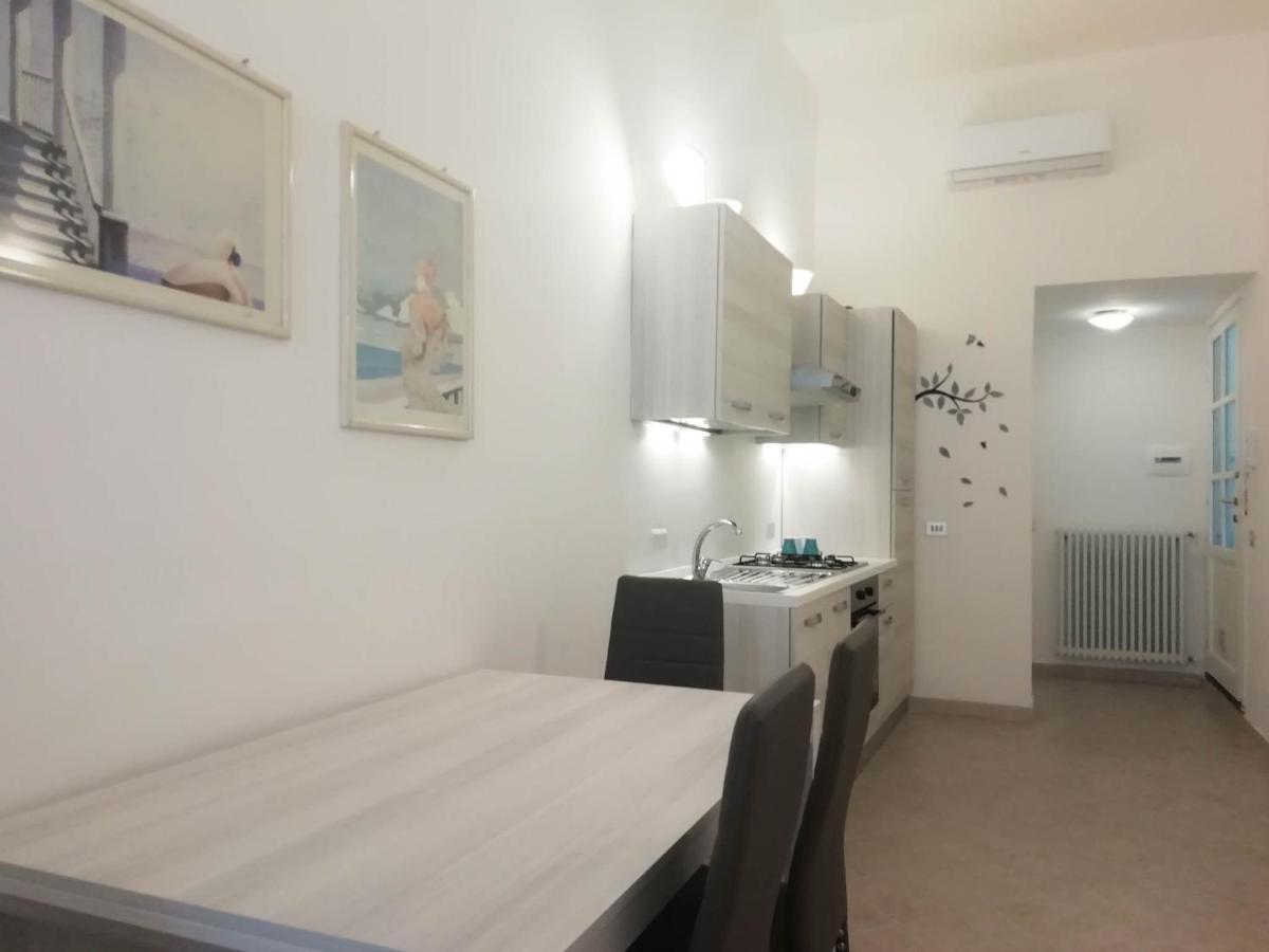Mistrangelohome 5 - Appartamento In Pieno Centro Savona Ngoại thất bức ảnh
